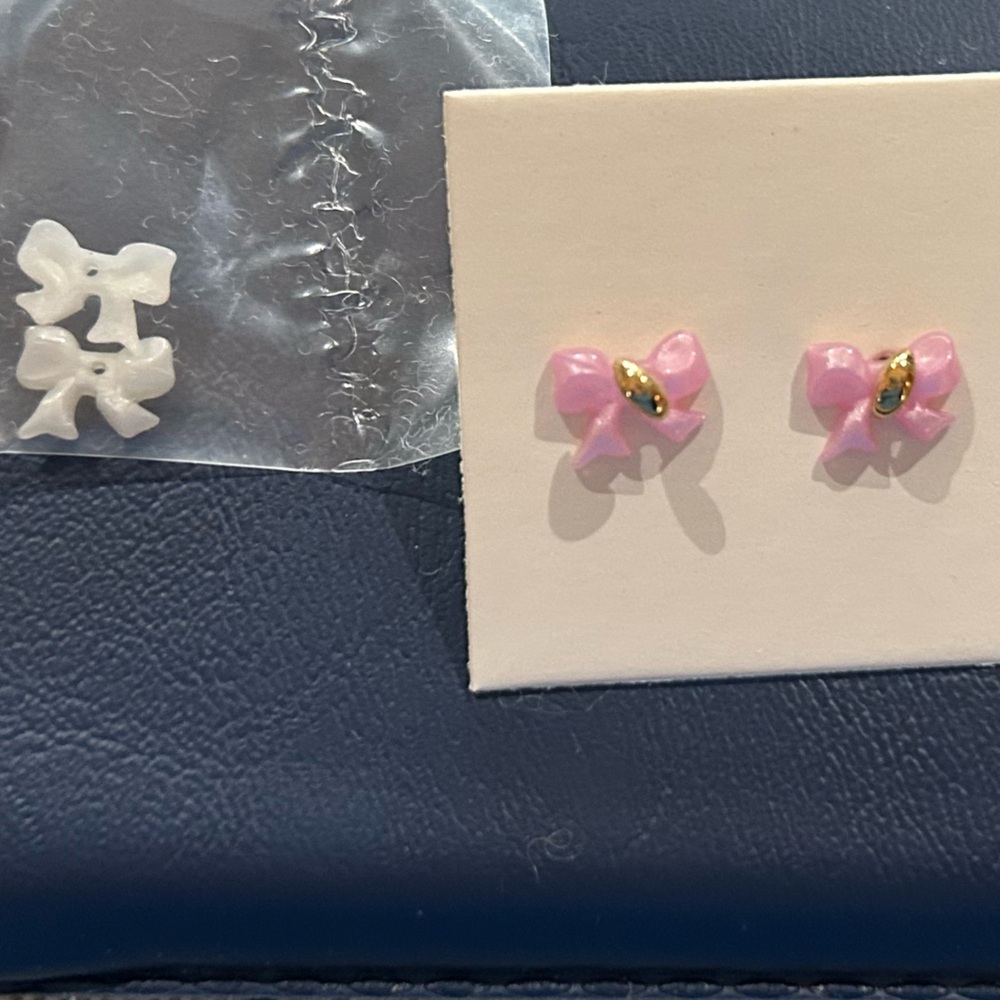VTG Avon Convertible Bow Earrings